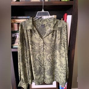 Ann Taylor Factory blouse great condition